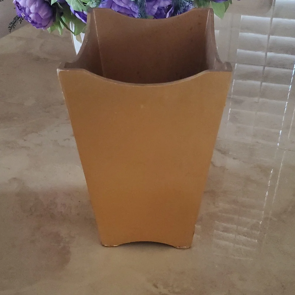 Vintage Gold Decorative Lion & Angel Wing Vase
